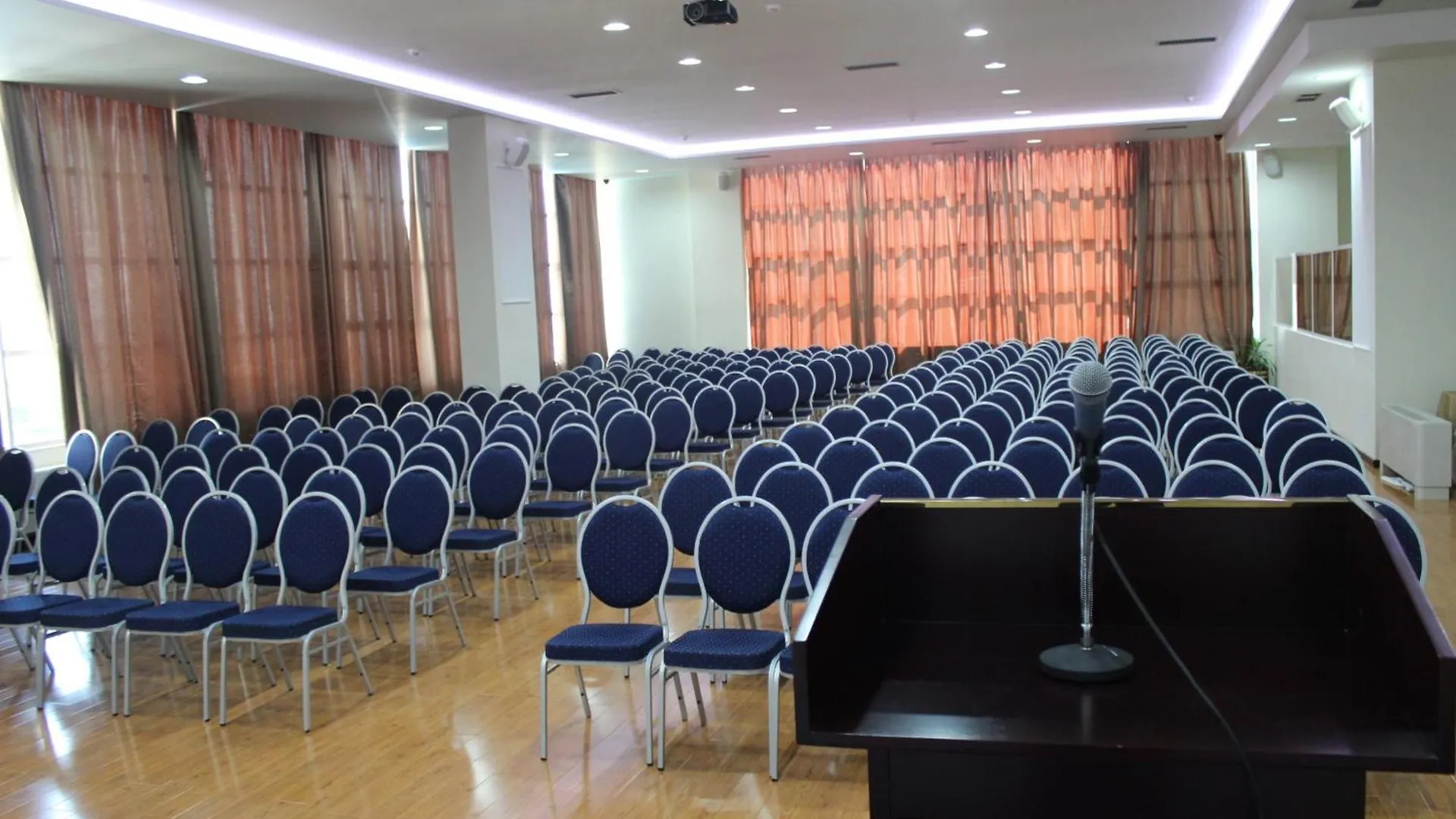****  Hotel Bleart Škalngur Albanië