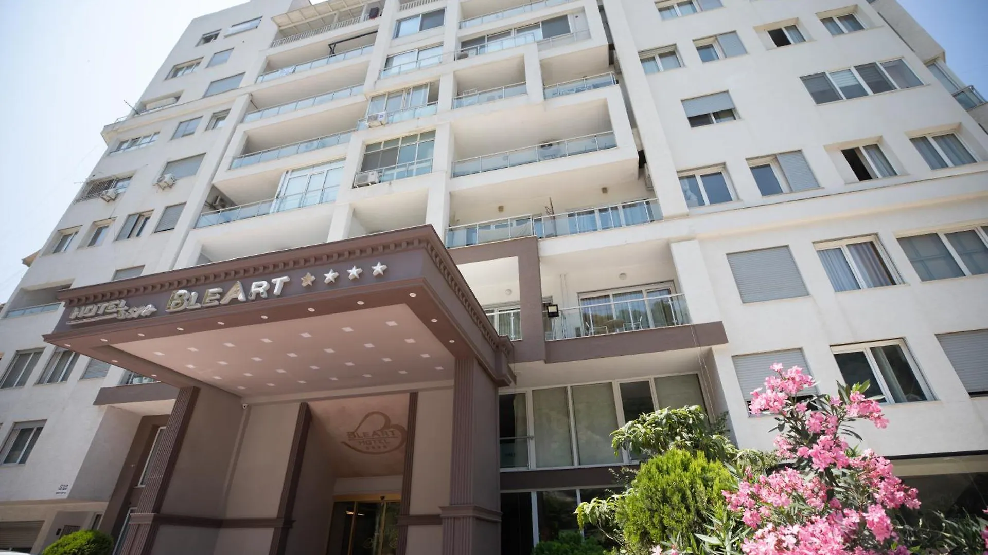 Hotel Bleart Škalngur