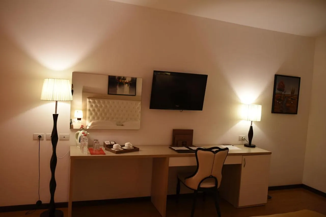 Hotel Bleart Shkallnur