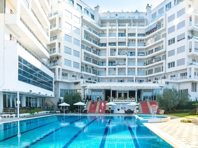 ****  Hotel Bleart Shkallnur Albânia